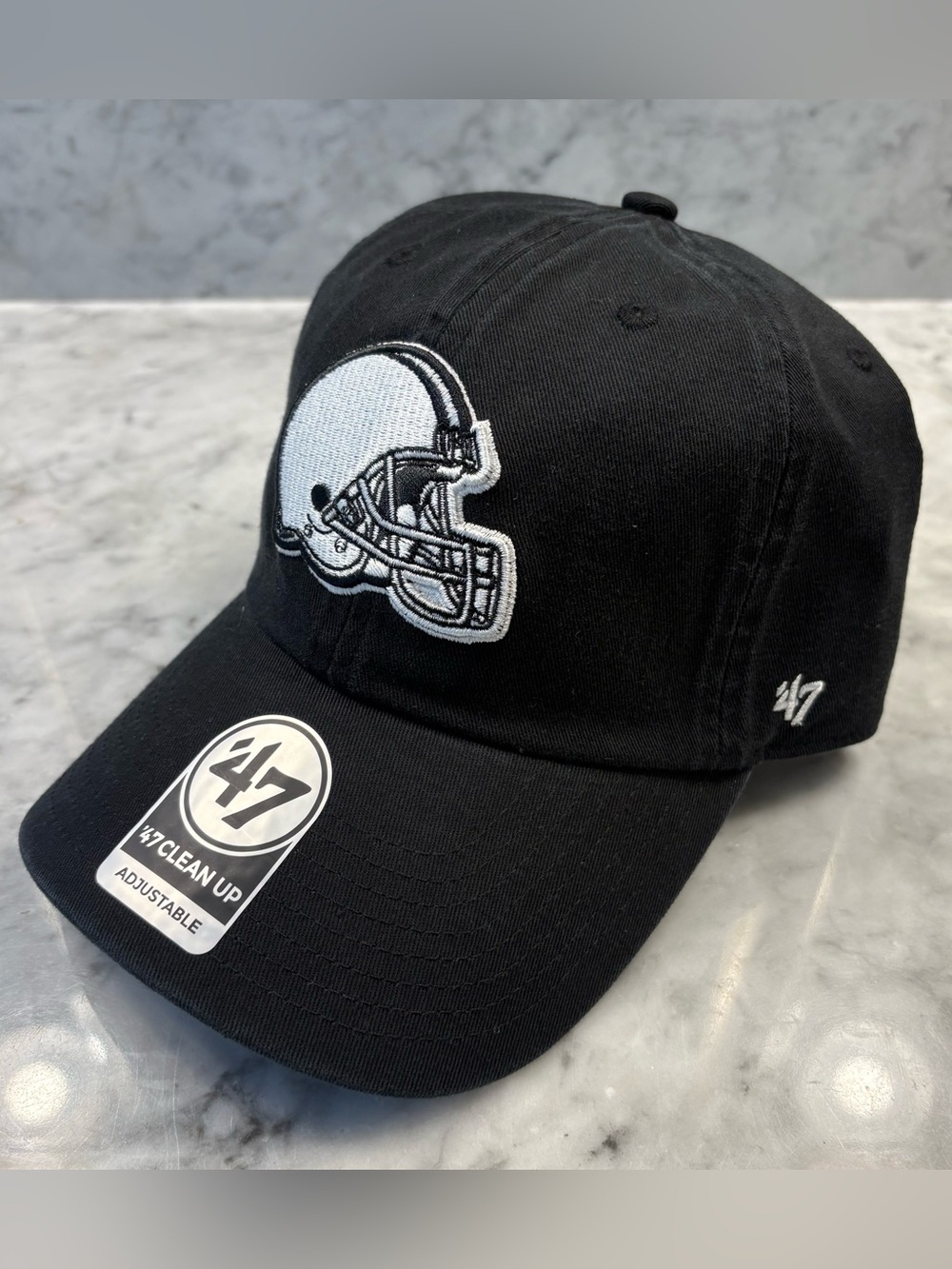 Cleveland Browns '47 Brand NFL Clean Up Adjustable Strap Hat Black & White